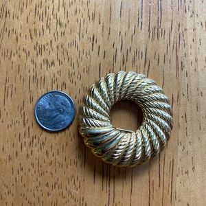 Vintage Monet brooch